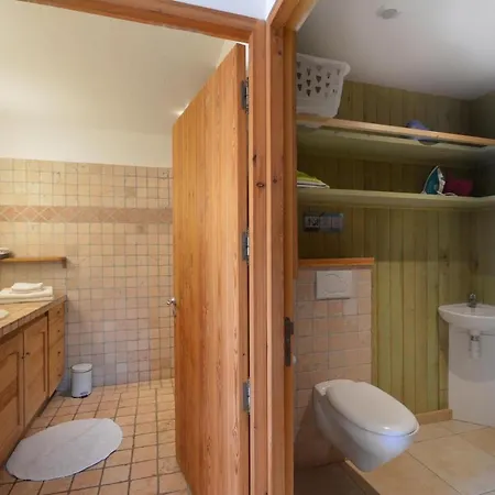 Les Jonquiers, Gite Independant Cosy Avec Jardin Aubagne Exterior foto
